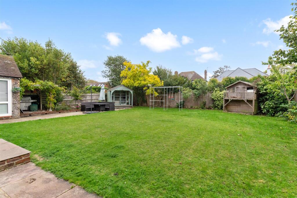 11 Pevensey Road-032.jpg