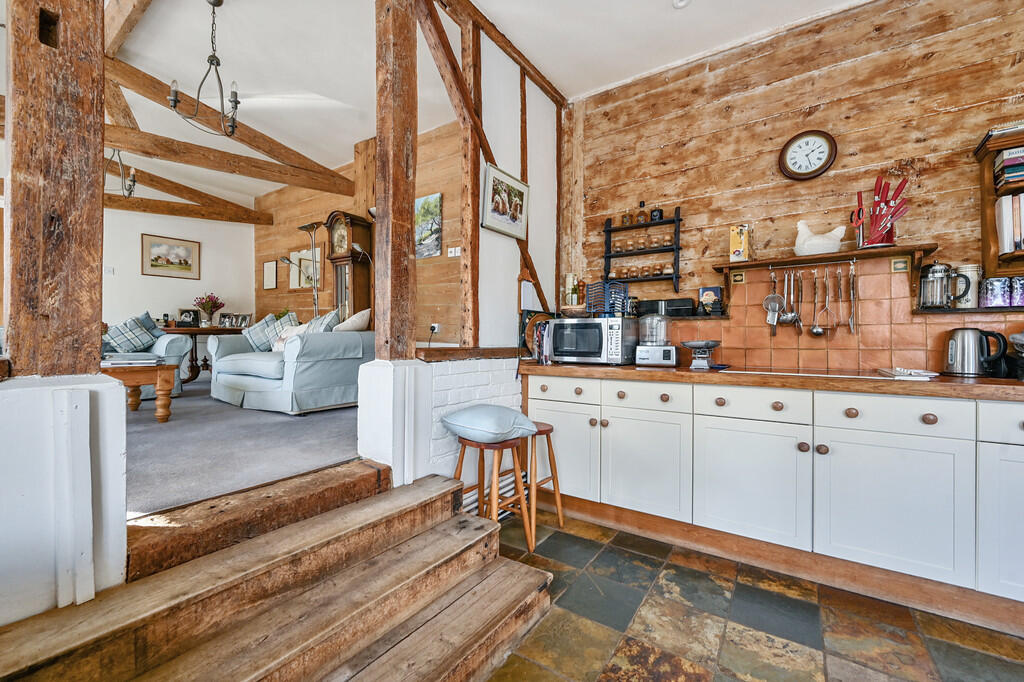 YEW TREE BARN - T...