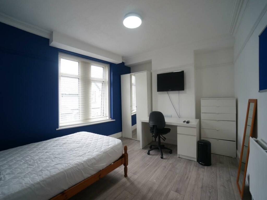 Bedroom 3.JPG