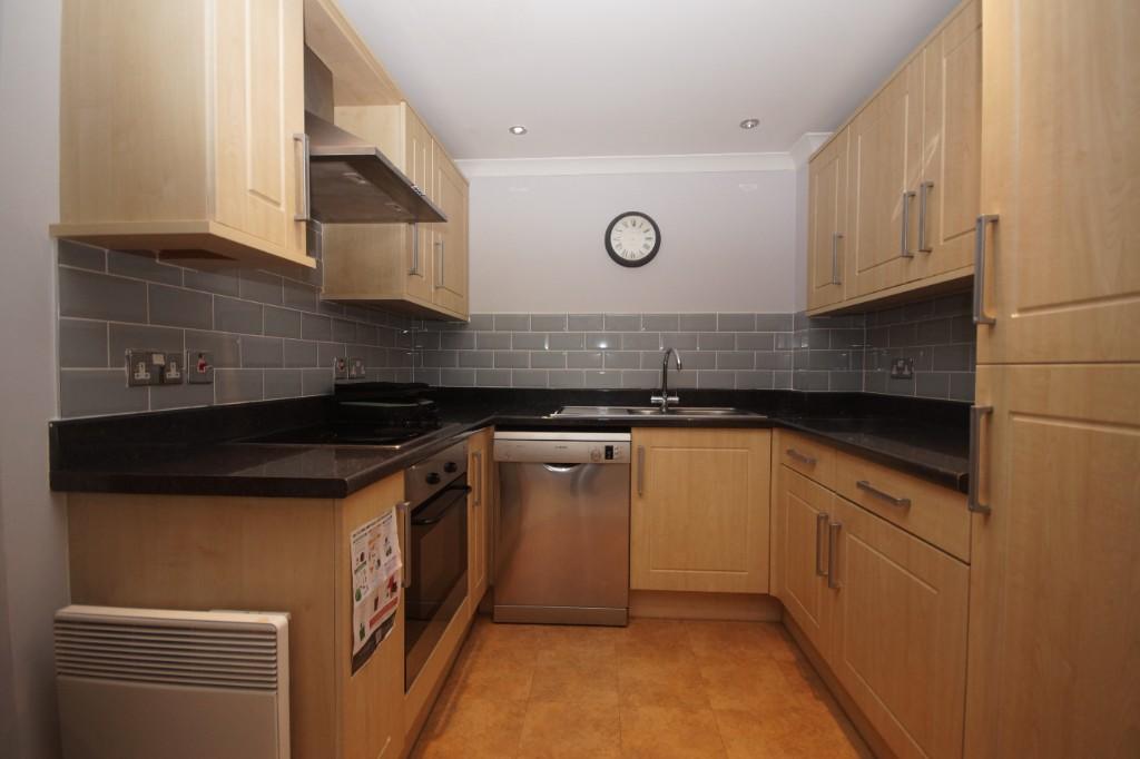 17 Lakelands Court