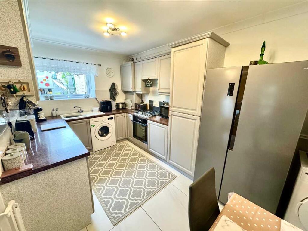 Kitchen (Lower