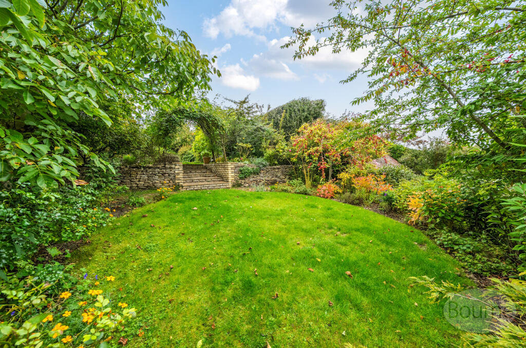 4e8ecb99-8ad7-4c4...