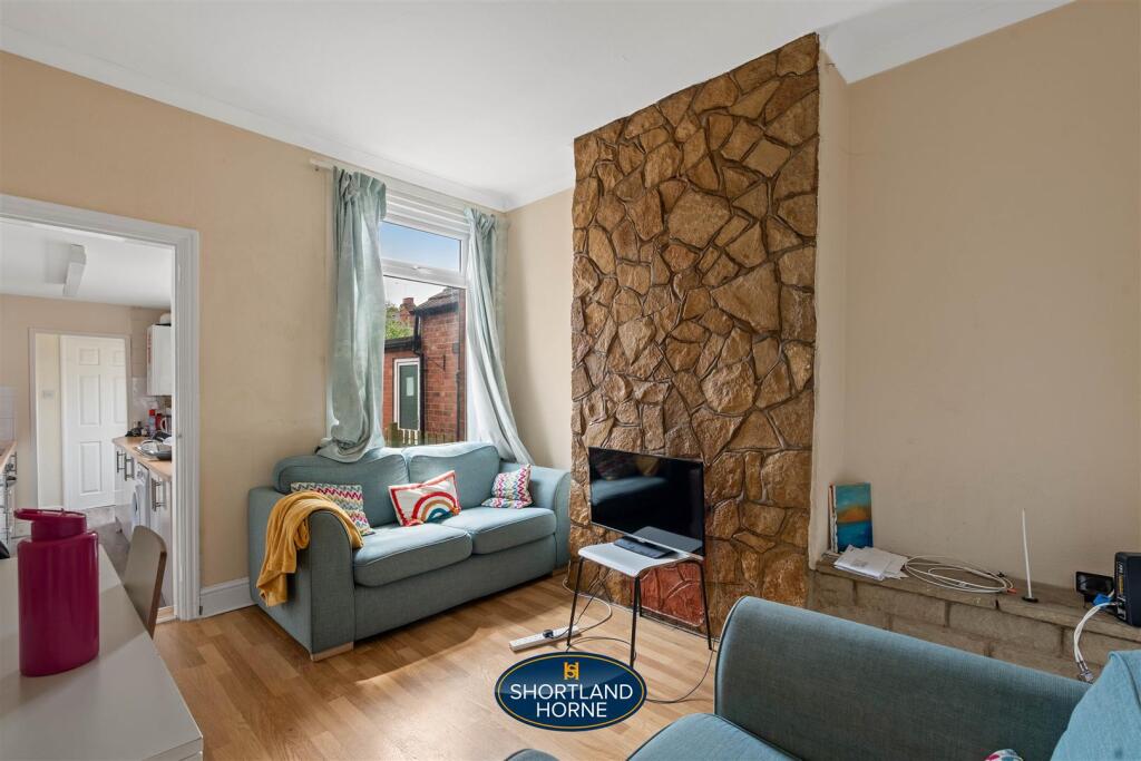 Lounge / Dining Room