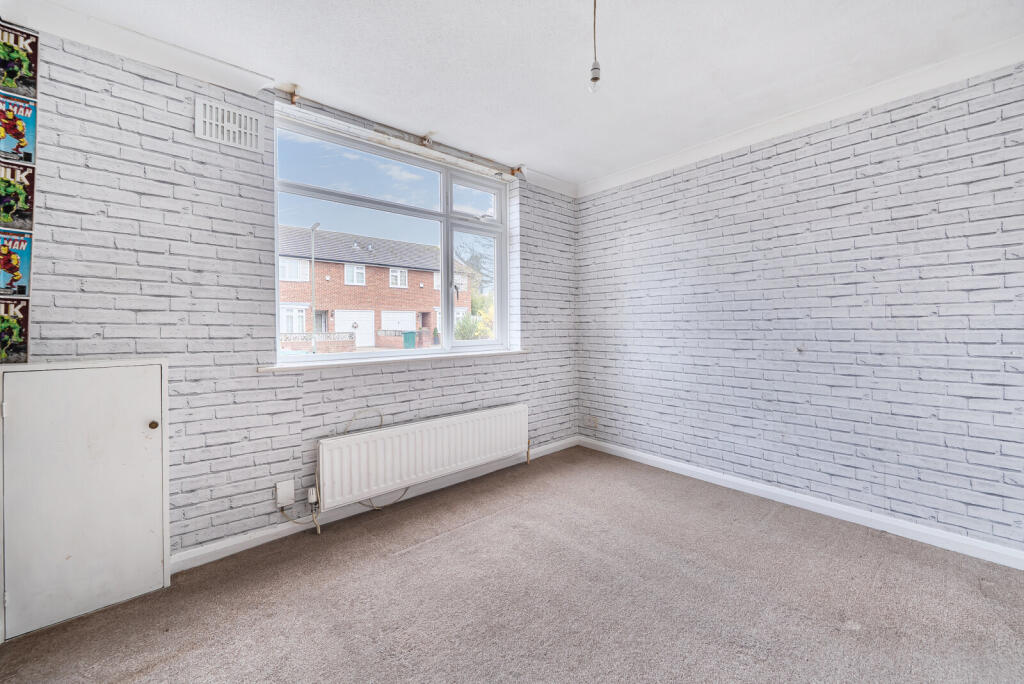 1386970-12-693851...