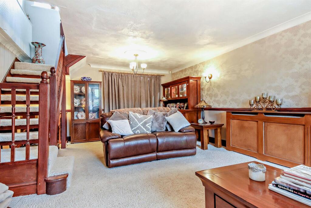 8669234-interior10-800.jpg