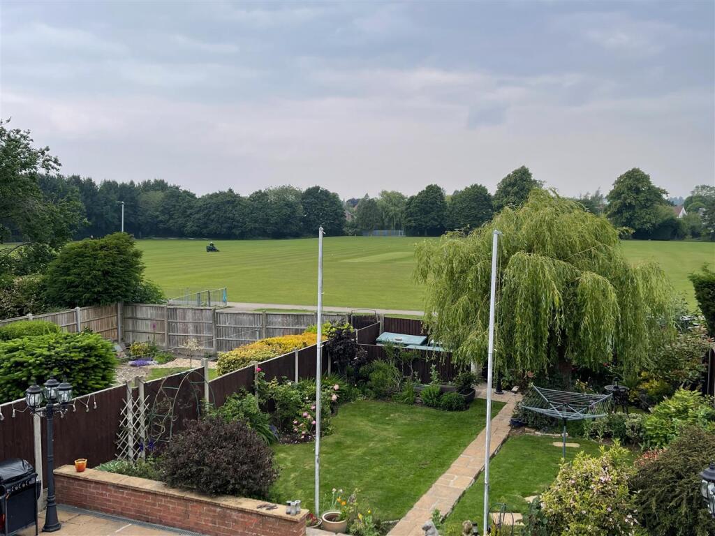 2 Back Garden Park View.jpeg