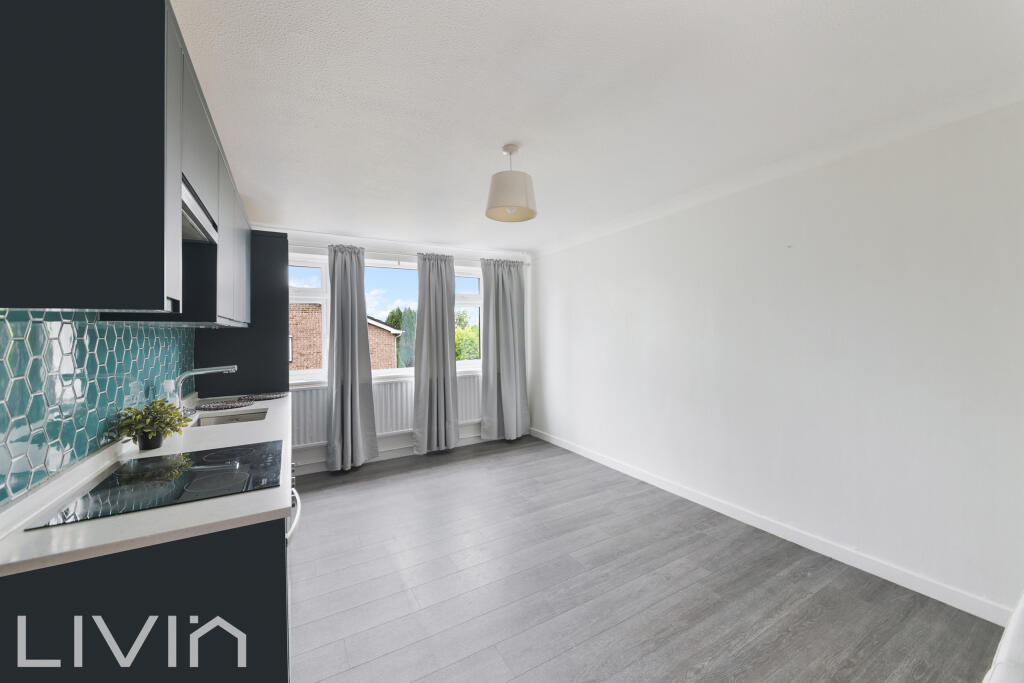 PAMPISFORD ROAD,211A (3)