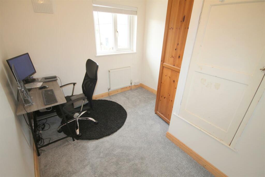 WR Bedroom 3.JPG