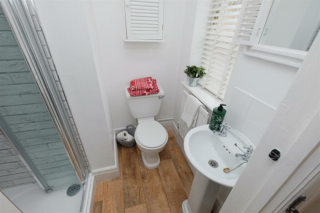 38 Middle Road, Kingswood, Bristol BS15 4XH House 