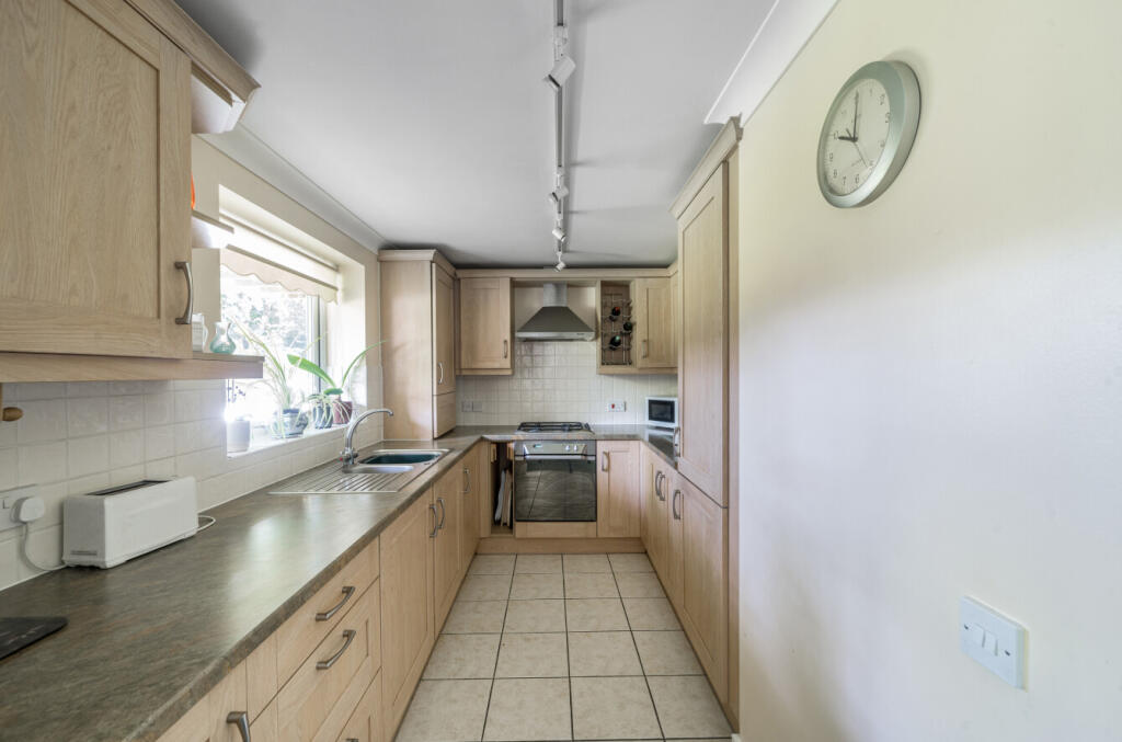 1312149-5-6852868...