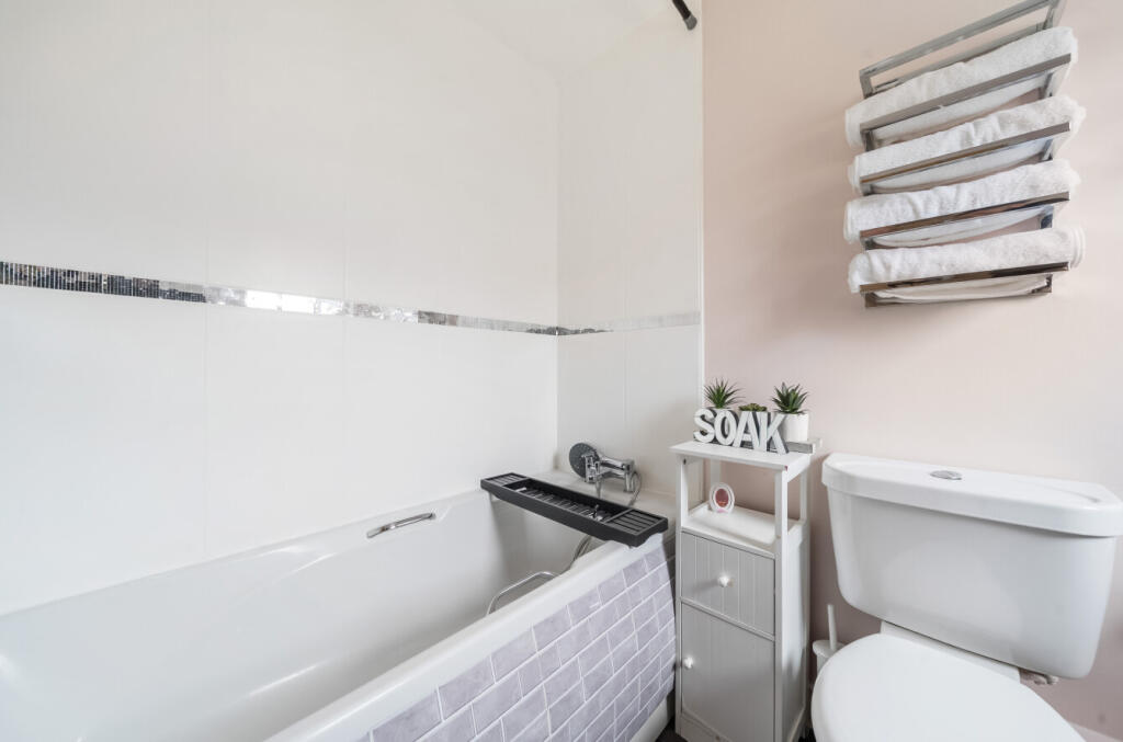 1303756-18-684049...