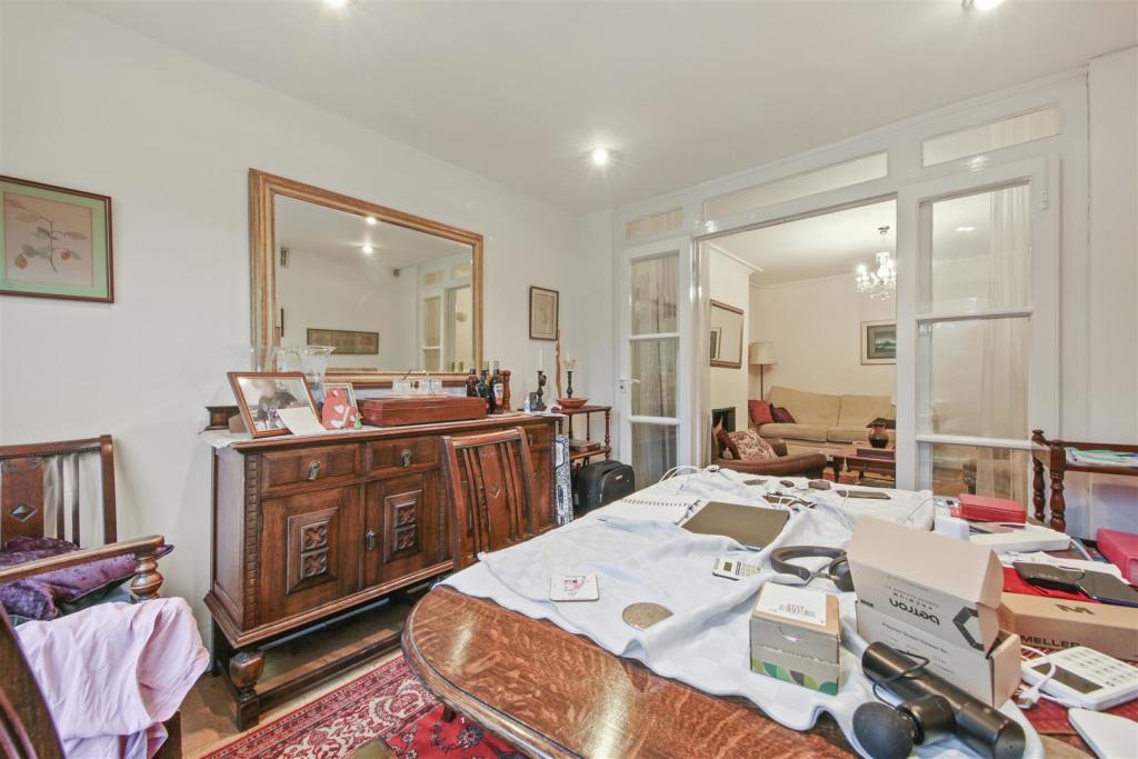 6 Pasture Close - LNHLsUgfTJH3WgT8k0wG.jpg
