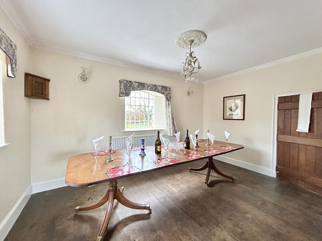 DINING ROOM