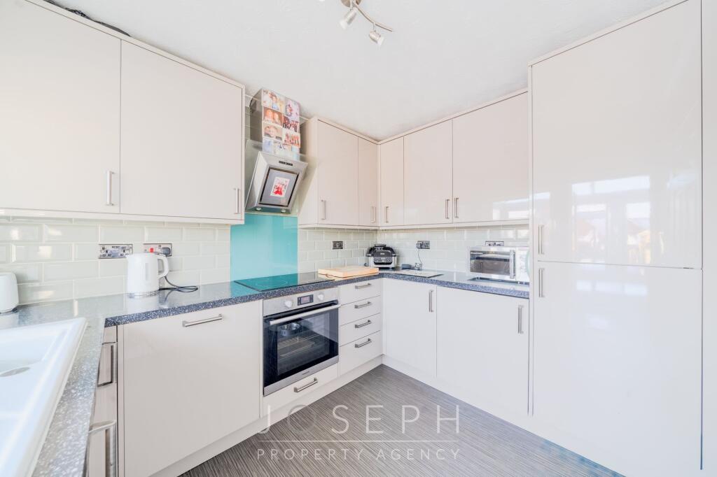 Winchester Close, Stowmarket, IP14