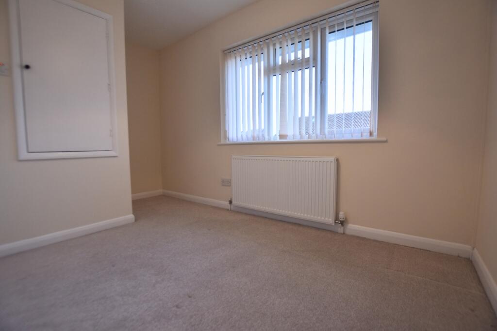 35 Friary Gardens second bedroom