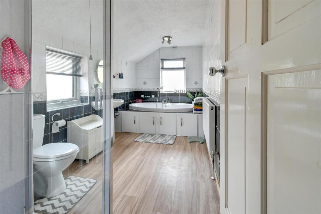 Family bathroom