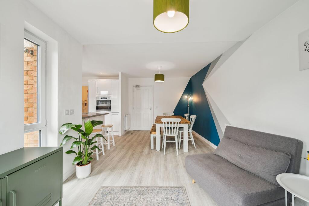 Kitchen / Living Space