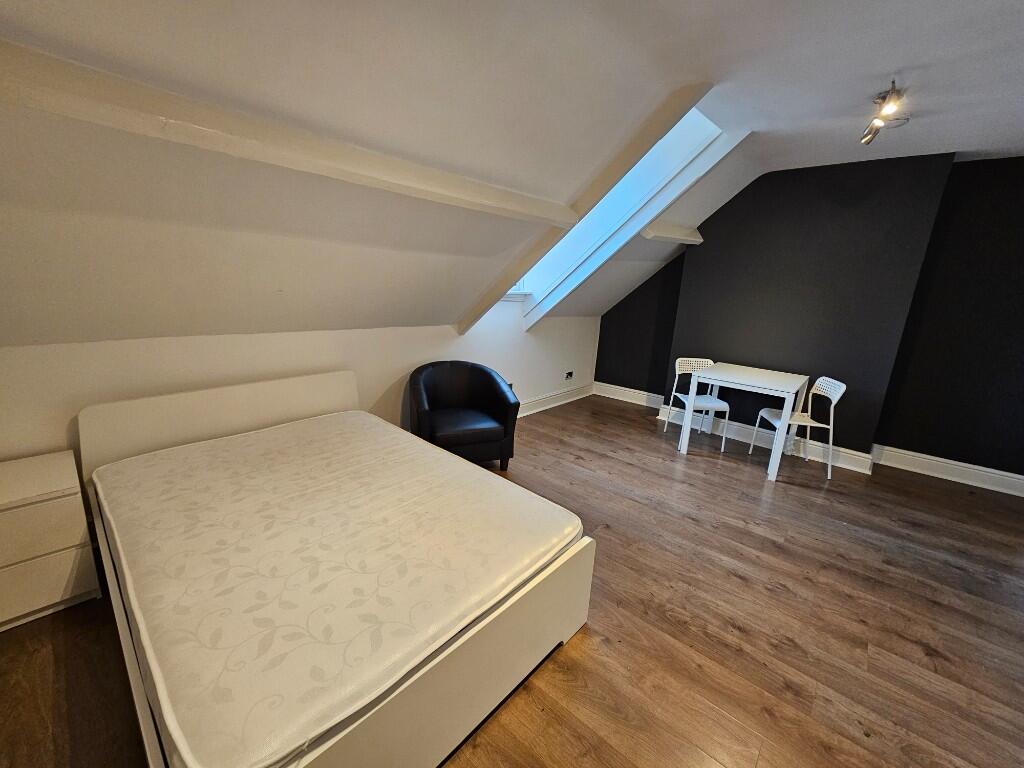 Similar Living Area