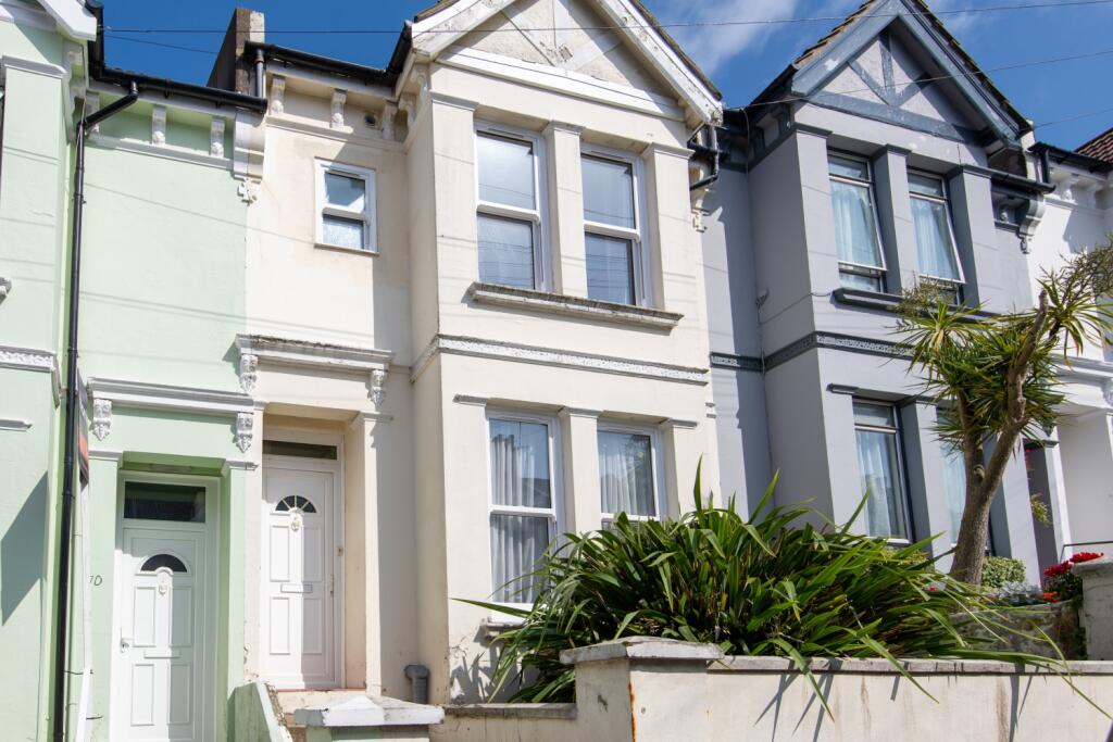 68 Whippingham Road FoH (2)