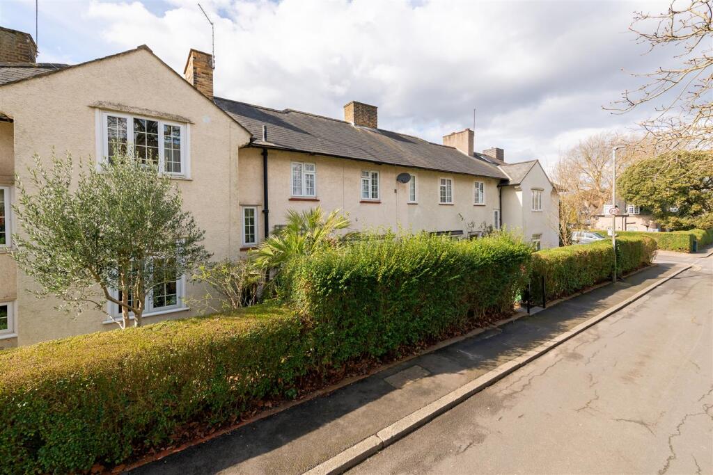 Putney Park Lane Hi-3.jpg