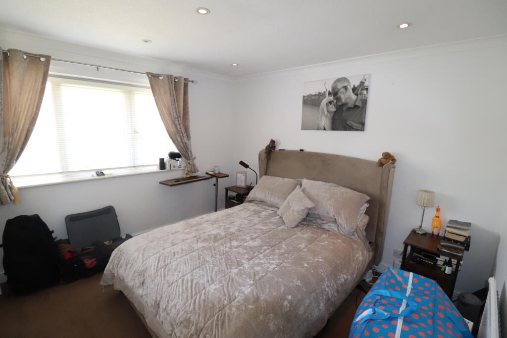 bed 1