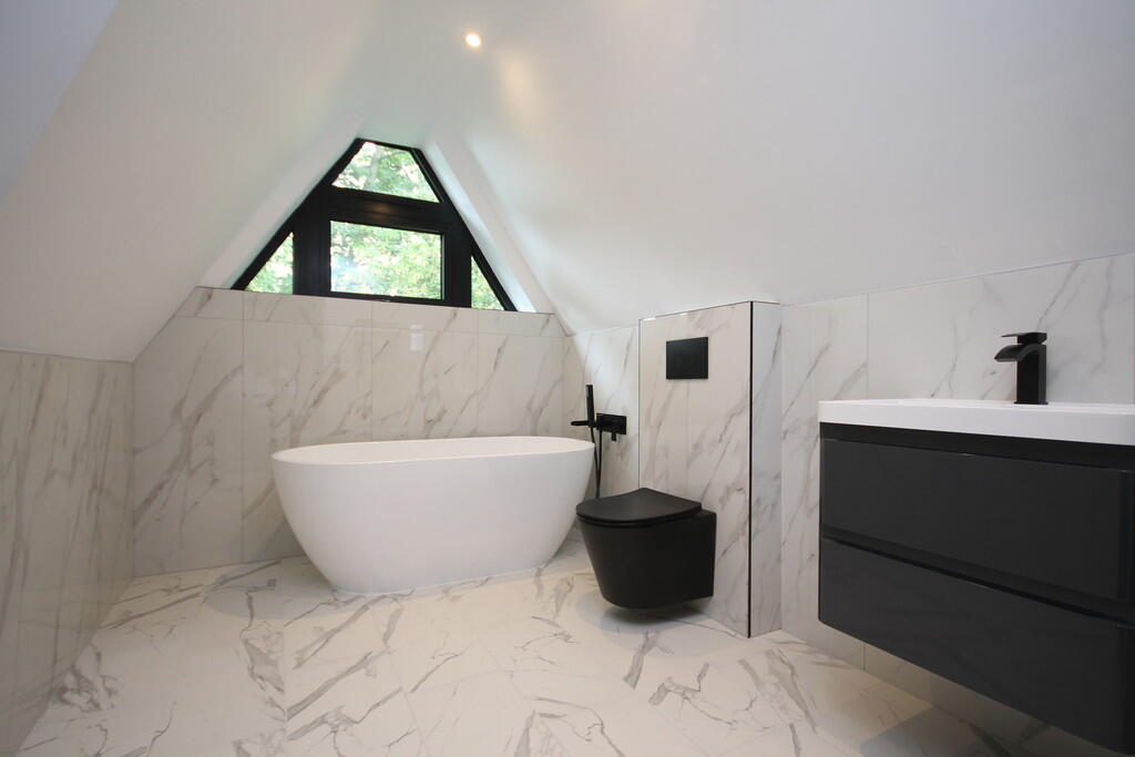 Main Bathroom