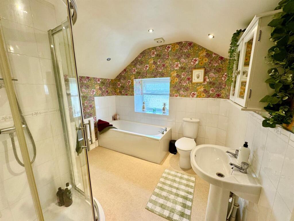 PHOTO-2025-09-08-20-23-53 (5).jpg