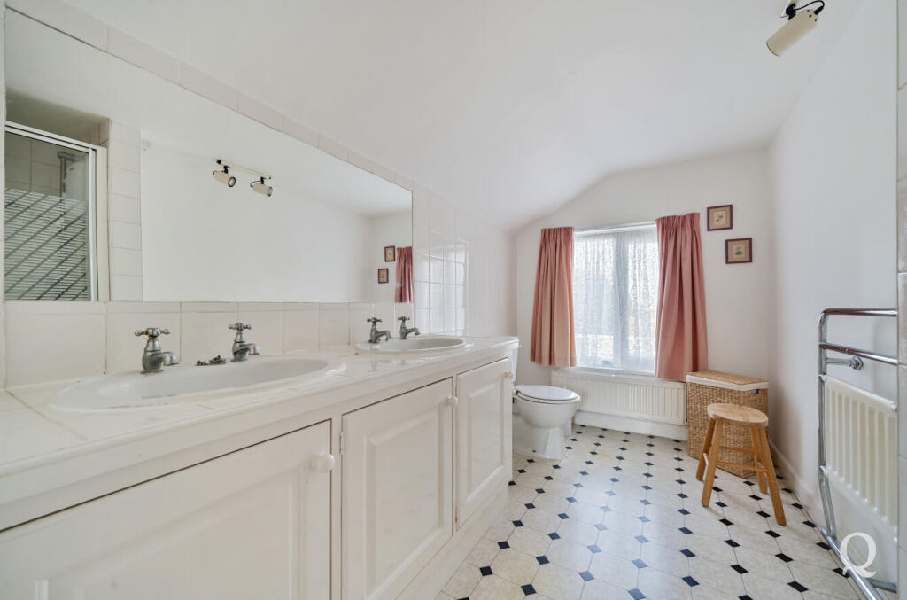 0f18da27-4f5a-48f...