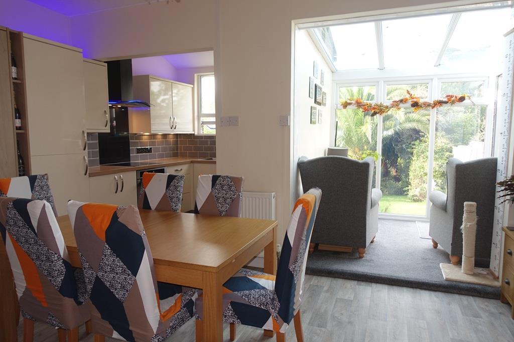 Open Plan Kitchen Diner