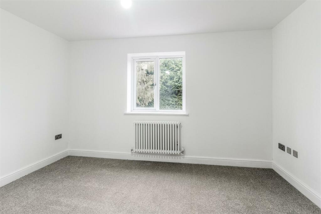 12a Austrey Lane, Newton Regis