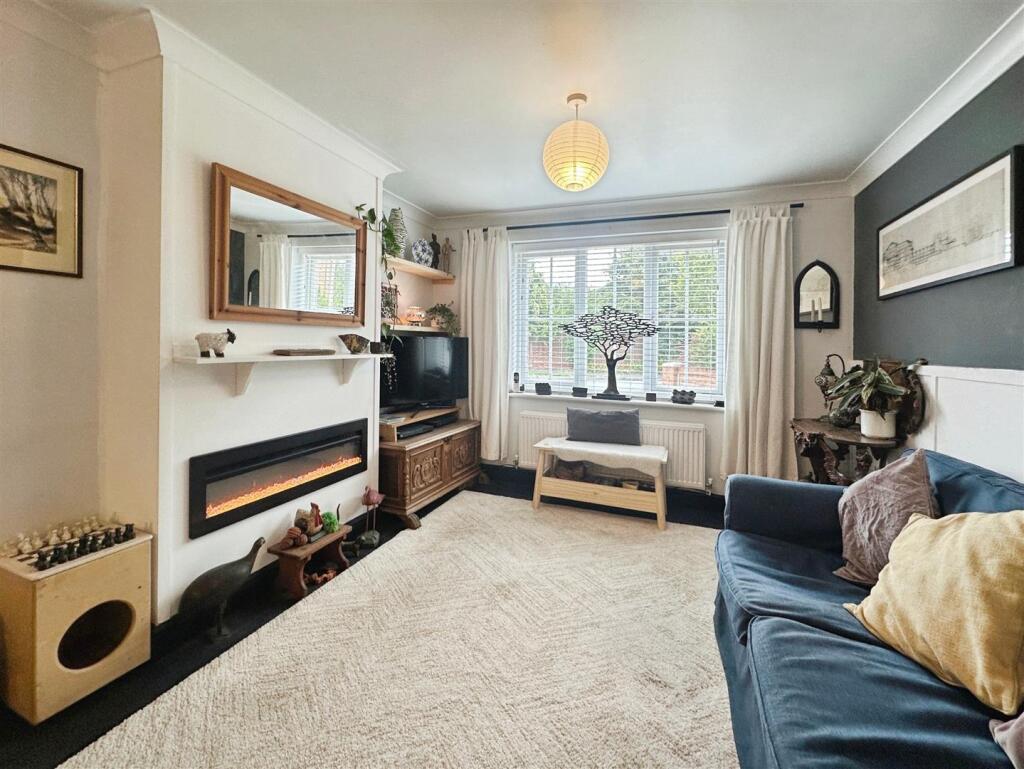 09693037--43C5-AECE-A09BDB01C34A-46764-00000FEC70B