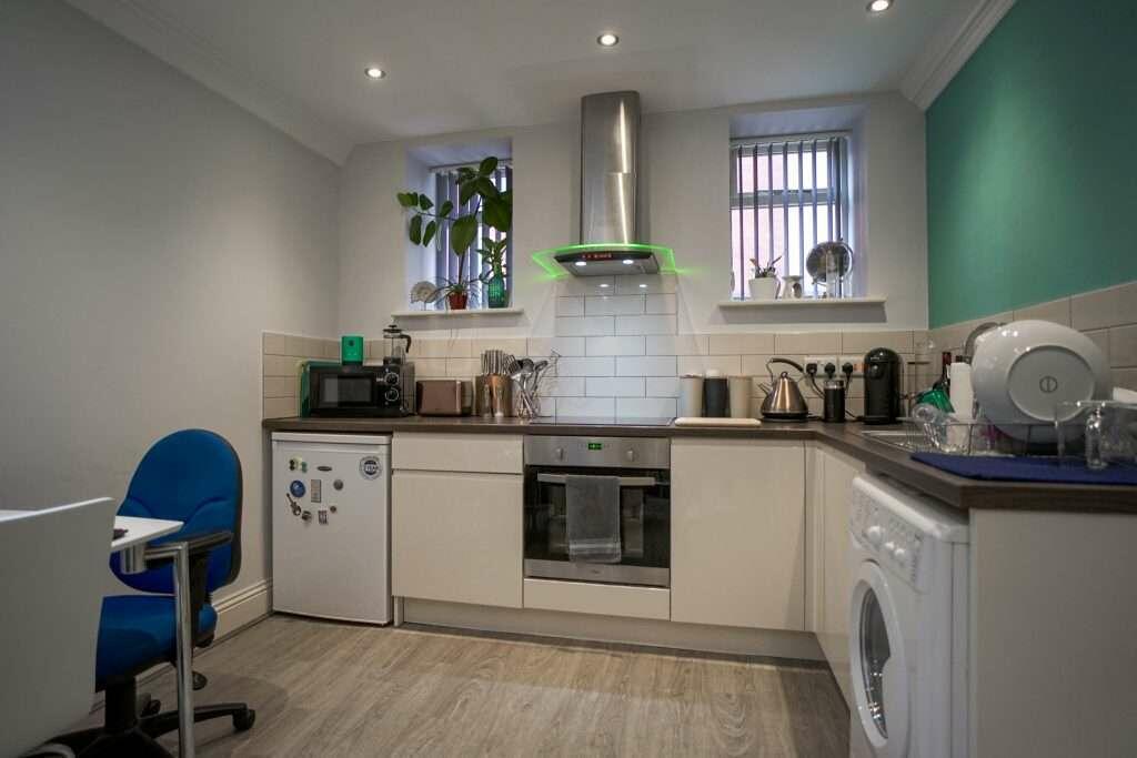 Flat_2_St_James_Row