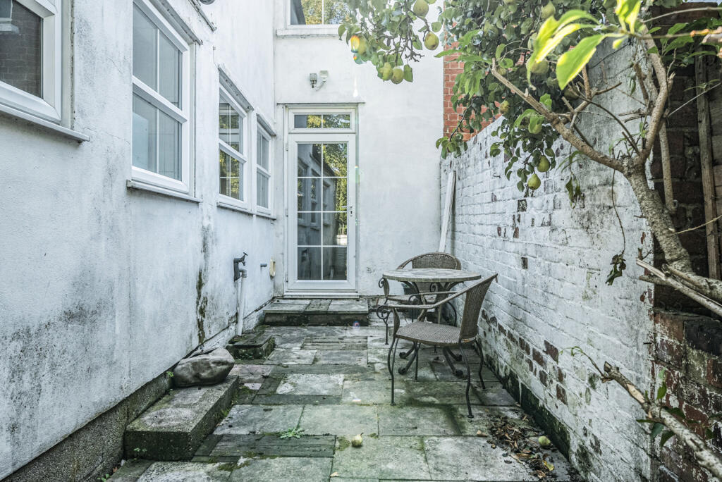 1353571-19-68cd4e...