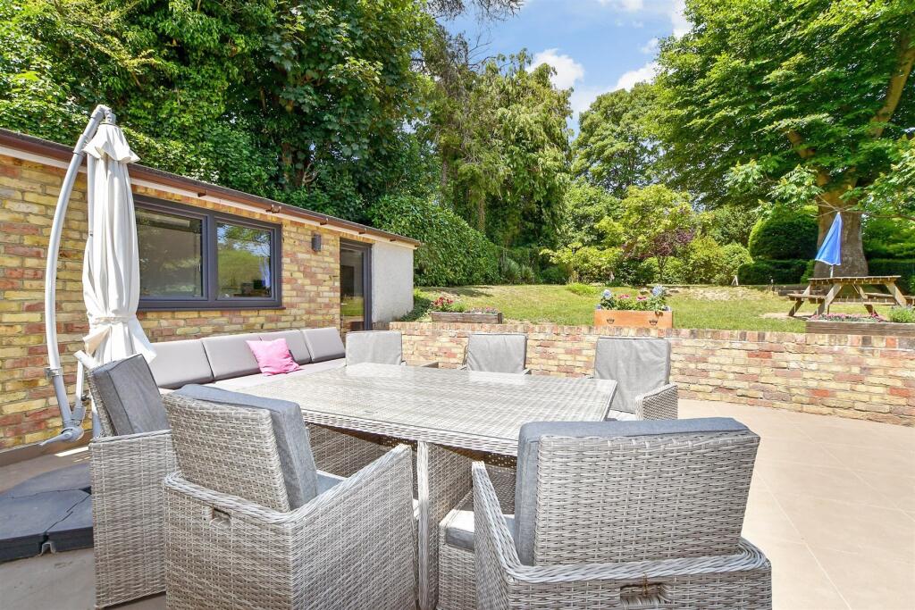 Patio / Decking