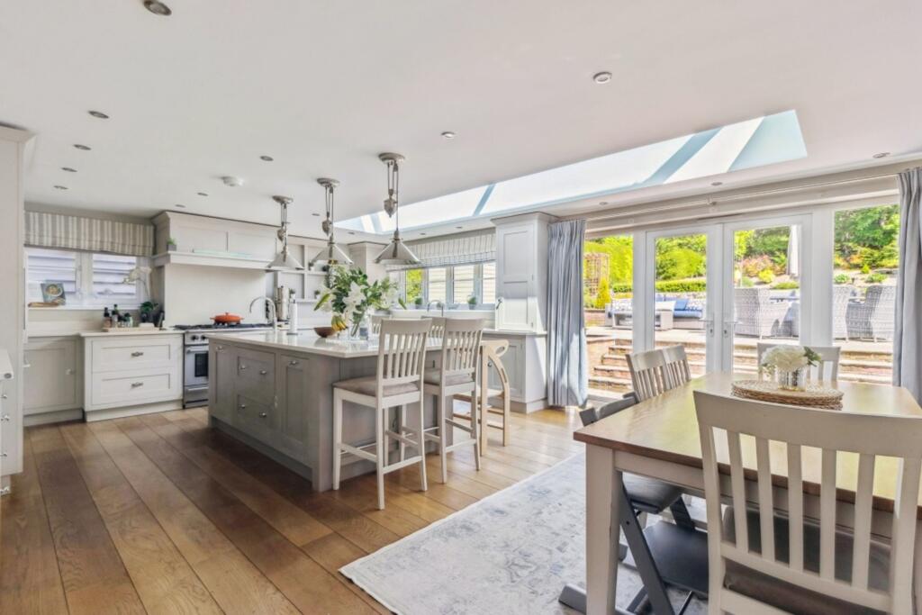 Kitchen/Dining
