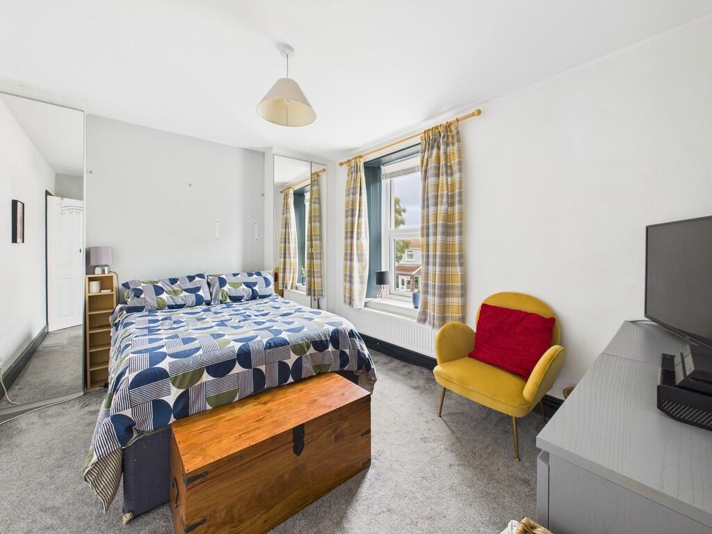 CAM03974G0-PR0199...