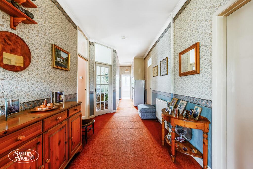 April Cottage, Walmer Gardens-18.jpg