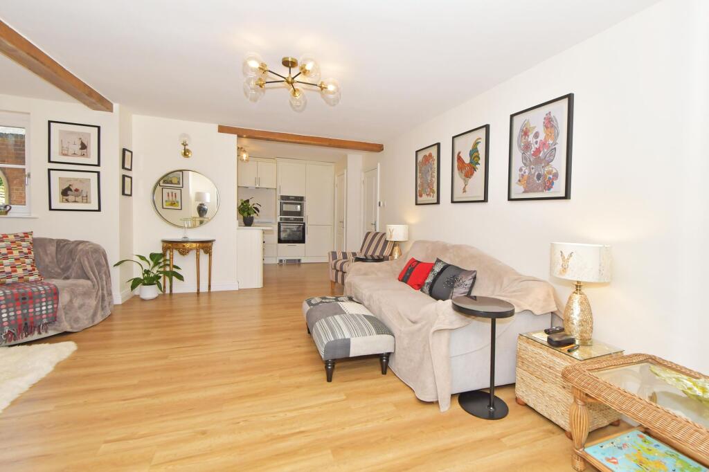 Sitting room towards the kitchen