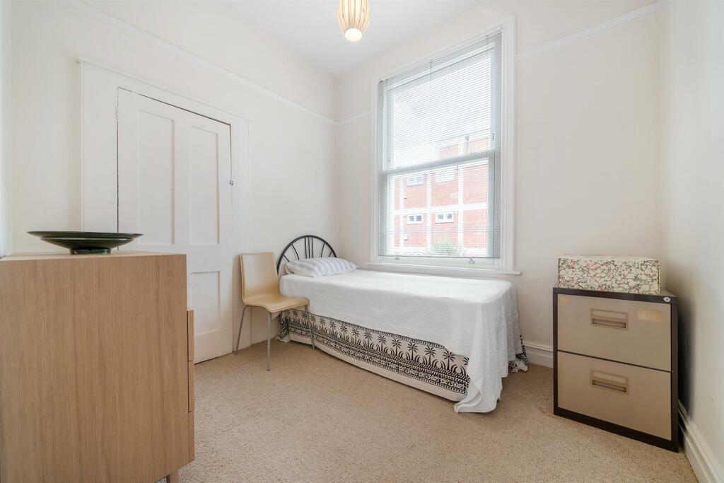 Bedroom 2.jpg