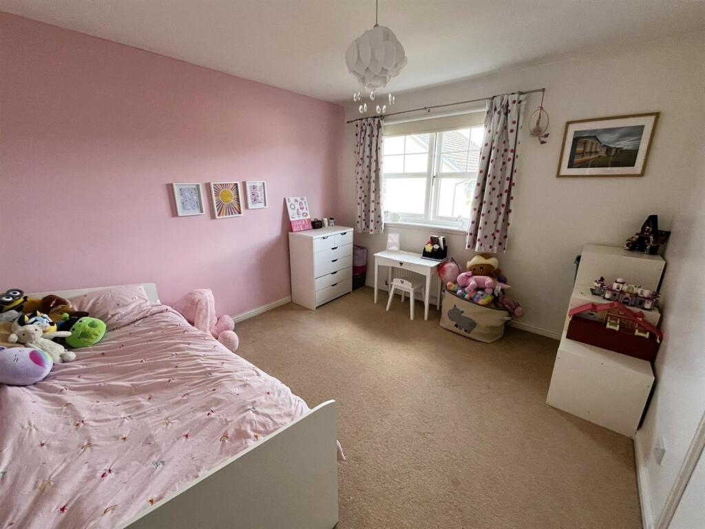 BEDROOM 3