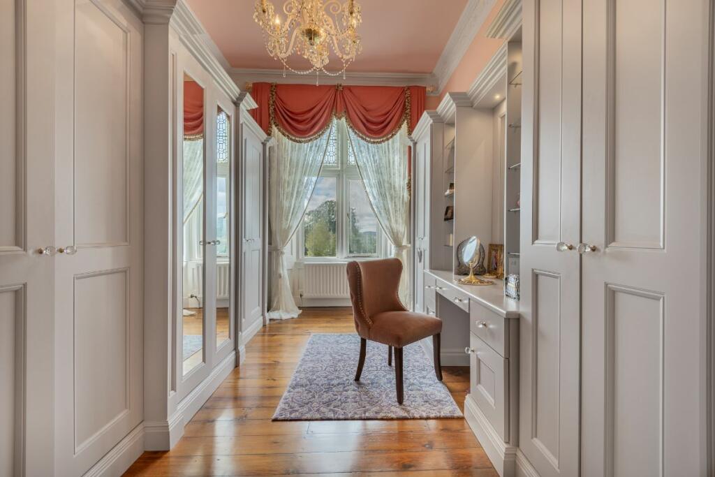 &#34;Her&#34; Dressing Room