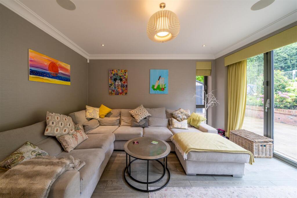 OBI_Will&#39;s House_7R50088-HDR_Dining Room.jpg