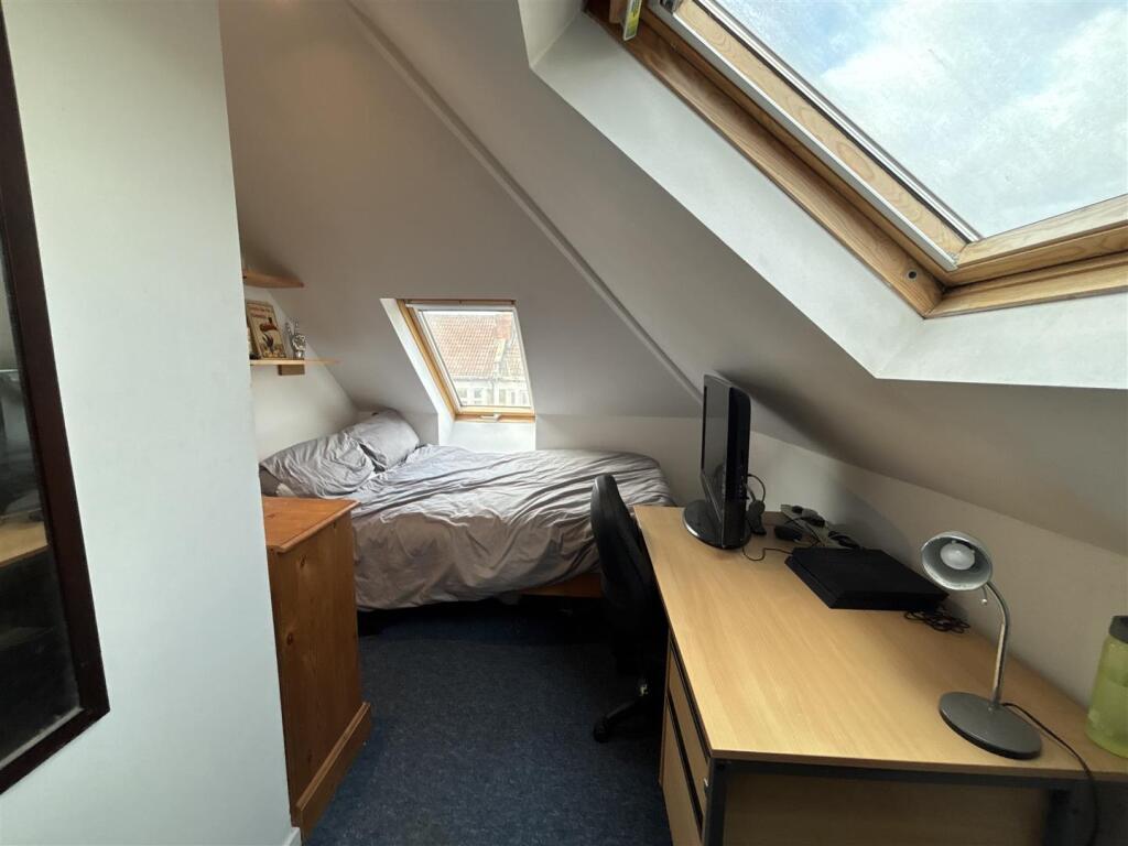 Attic bedroom.jpg