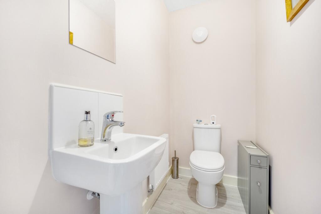 51 Meres Way (Swineshead)-7