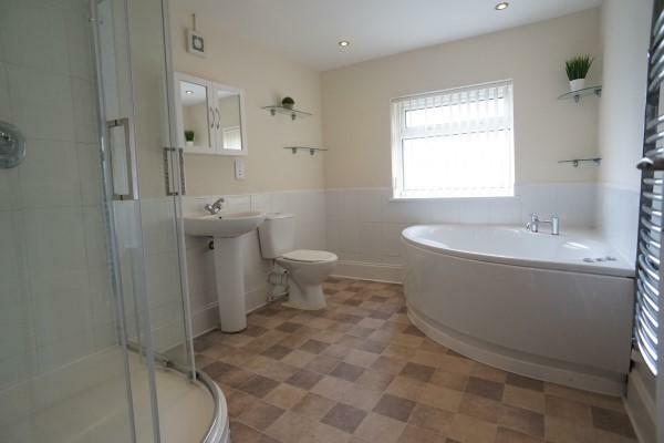 Large Family Bathroom