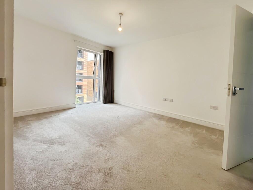 b1785562-thumbnai...