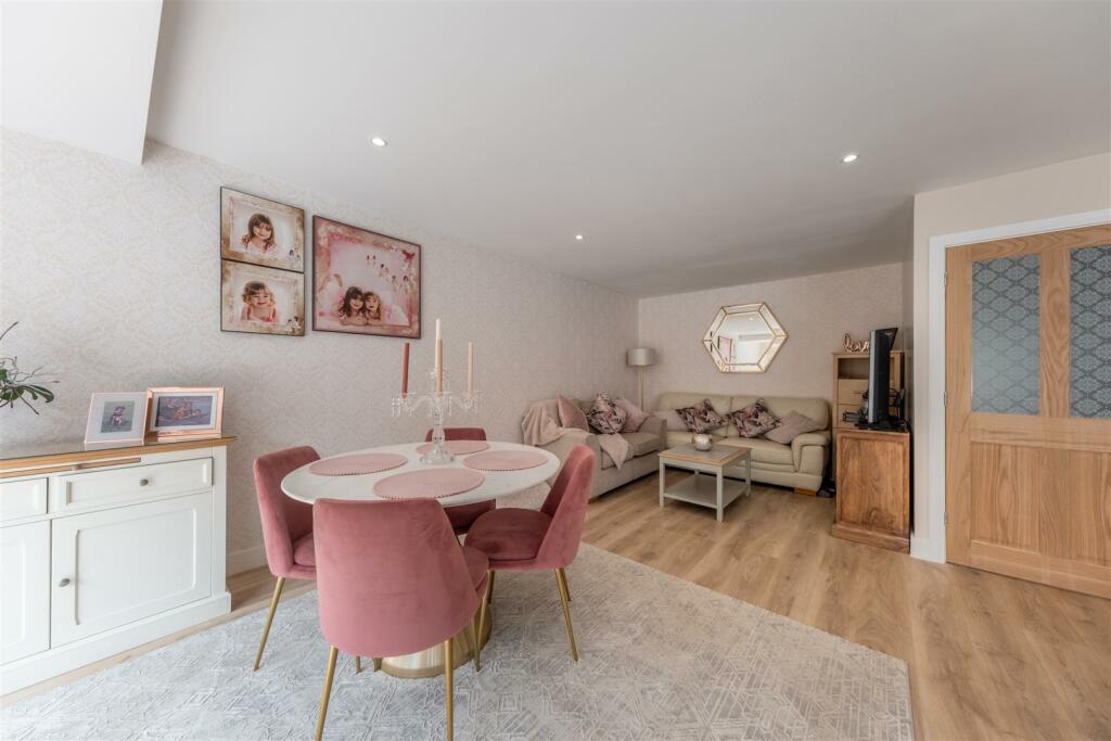 127a Crewe Road-007.jpg