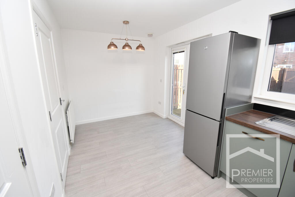 Dining kitchen