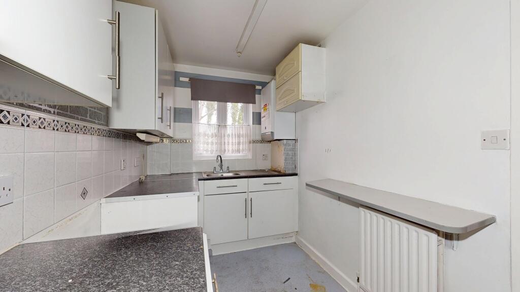 14 Silver Birch Avenue, Chingford, London, E4 8YT