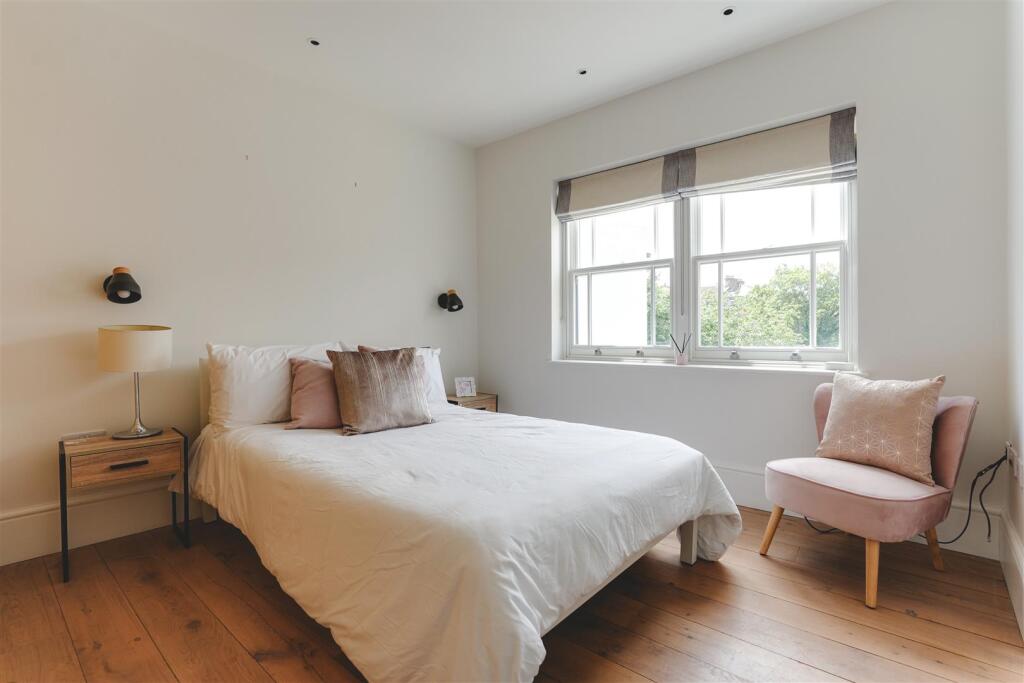 Navarino Road-31.jpg